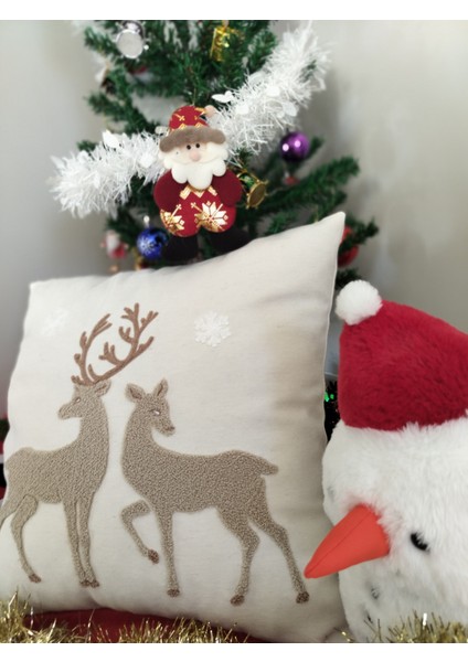 Yılbaşına Özel Tasarlanmış Punch Işlemeli Kırlentler, Rengarenk, Merry Christmas, Zarif ve Şık Yılbaşı Dekoru (43 x 43 cm ), Konforlu ve Dayanıklı Kumaş, Ev ve Ofis Için Ideal Hediye