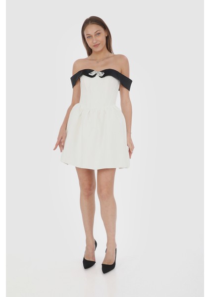 Fiyonk Aksesuarlı Saten Garnili Mini Elbise fiyatları