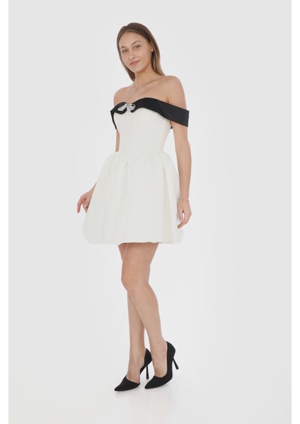 Fiyonk Aksesuarlı Saten Garnili Mini Elbise fırsatları