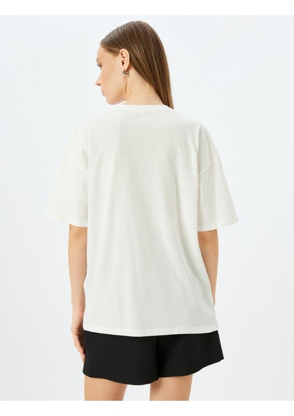 Bisiklet Yaka Fiyonk Baskılı Rahat Kalıp Kısa Kollu T-Shirt fırsatları