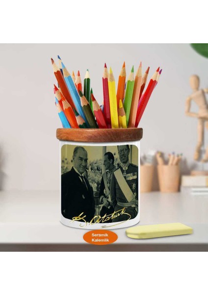 Lider Mustafa Kemal Atatürk Ahşap Seramik KALEMLIK-S492