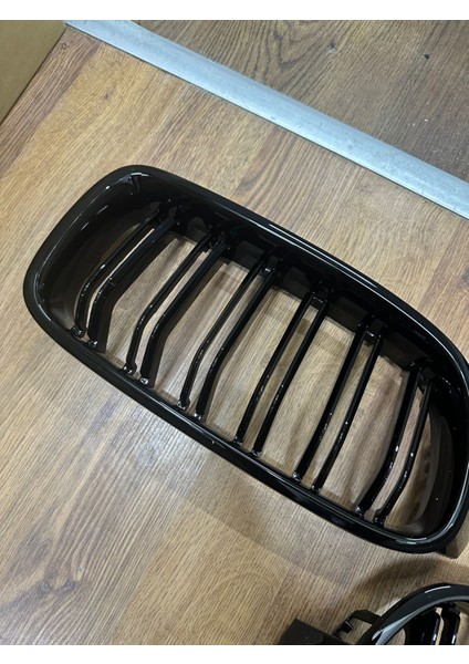 Bmw F30 Parlak Siyah Panjur Set fırsatları