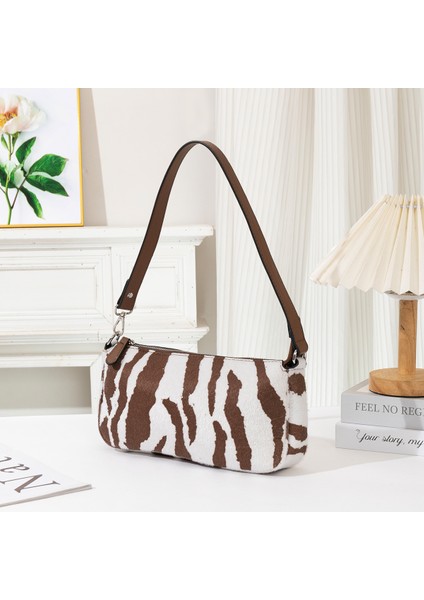 Çok Yönlü Sıcak Satış Üst Düzey Yeni Taşınabilir Inek Deseni Kişiselleştirilmiş Niş Işe Gidiş-Geliş Orijinal Baget Çantası Hazır Çanta (Yurt Dışından)