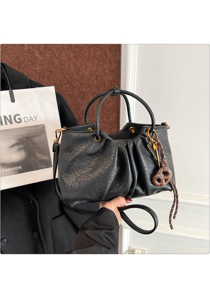 Yeni Parça Popüler Niş Retro Sebze Sepeti Çanta Yeni Moda Pilili Doku Tek Omuz Crossbody Çanta (Yurt Dışından)