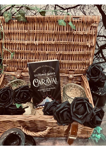 Caraval: The Mesmerising Sunday Times Bestseller