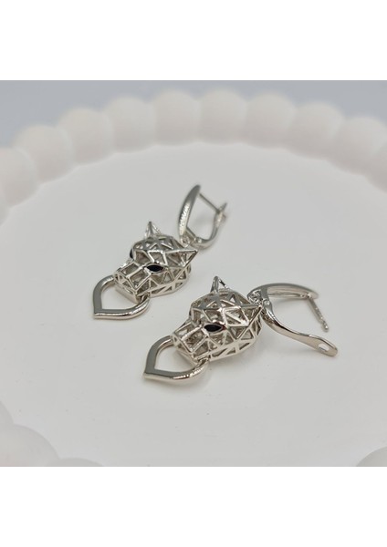 Beyaz Altın Renginde Unısex Çelik Puma Küpe modelleri