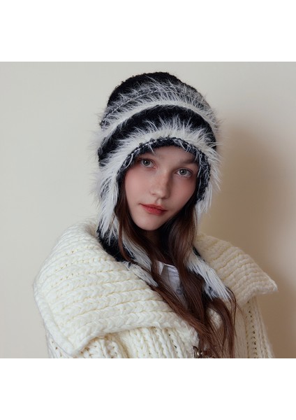 Sonbahar ve Kış Aylarında Kadınlar Için Çizgili Peluş Tüylü Şapka, Sıcak ve Rahat, Çok Yönlü, Yüzü Gösteren Küçük Örgü Şapka, Baotou Şapka, Modaya Uygun (Yurt Dışından)
