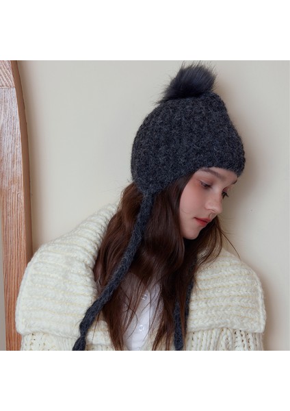 Sonbahar ve Kış Aylarında Kadınlar Için Düz Renkli Sıcak Kulak Koruyucu Şapka, Modaya Uygun, Yüzü Gösteren Küçük Soğuk Şapka, Çok Yönlü Kazak Şapka, Modaya Uygun (Yurt Dışından)