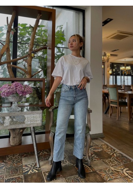 Kadın Kesik Paça Jean Mavi fiyatları