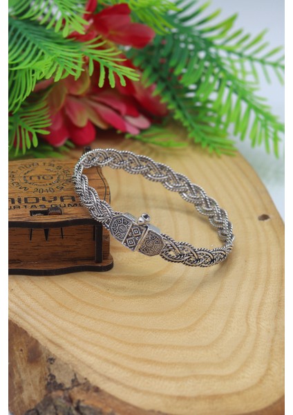 Yöresel Örgü Model 925 Ayar Saf Gümüş Kadın Hasır Bilezik 201023477 modelleri