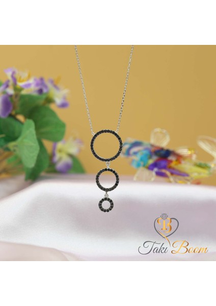 Siyah Taşlı Sallantılı 3 Lü Yuvarlak Gümüş Kolye fiyatları