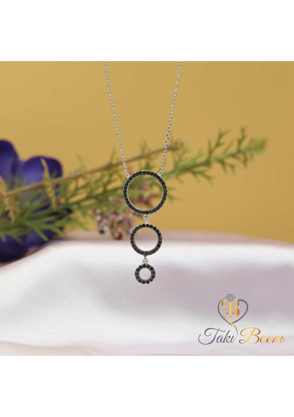 Siyah Taşlı Sallantılı 3 Lü Yuvarlak Gümüş Kolye modelleri