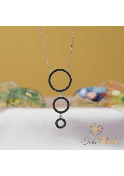 Siyah Taşlı Sallantılı 3 Lü Yuvarlak Gümüş Kolye fırsatları