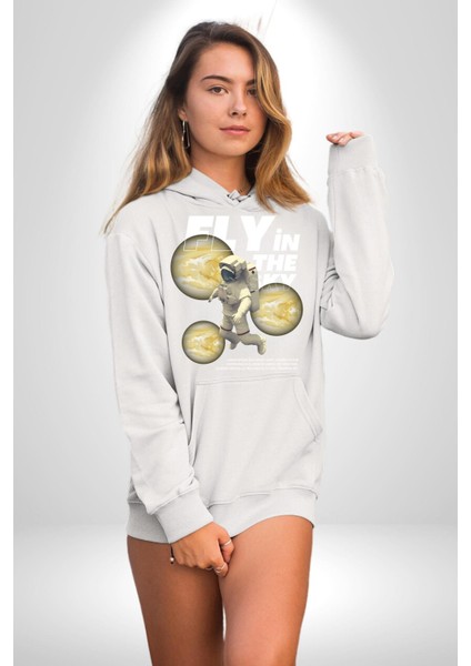 Gökyüzünde Uçmak Astronot Erkek Kadın Beyaz Dijital Baskılı Kapüşonlu Sweatshirt Hoodie indirimleri