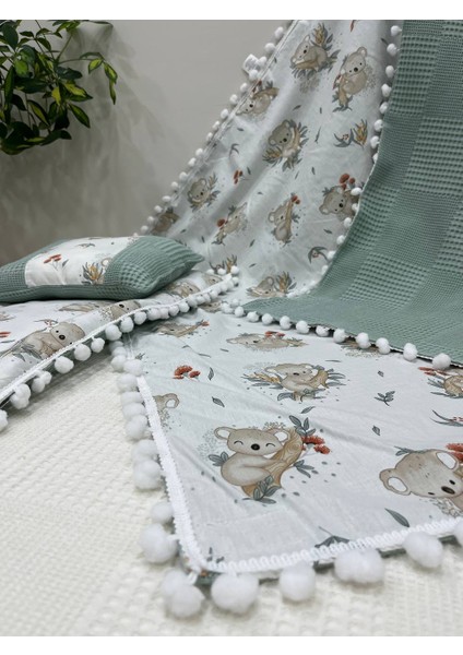 Poplin Kumaş ve Ponponlu Alt Açma , Yastık ve Battaniye 3'lü Set fırsatları