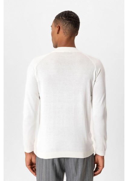 Ekru Yarım Boğazlı Erkek Triko indirimleri