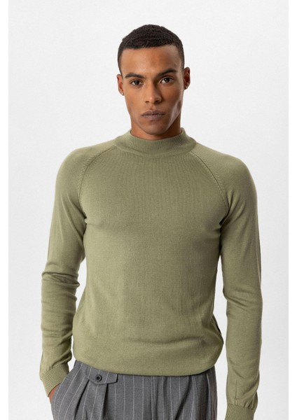 Açık Haki Yarım Boğazlı Erkek Triko