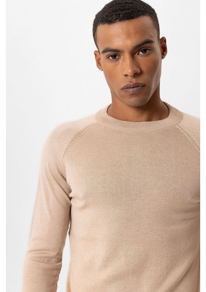 Bej Bisiklet Yaka Slim Fit Triko Kazak fırsatları