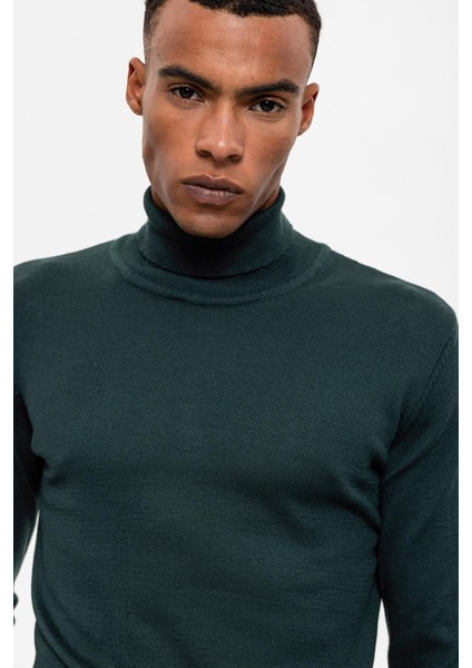 Yeşil Tam Boğazlı Erkek Triko fırsatları