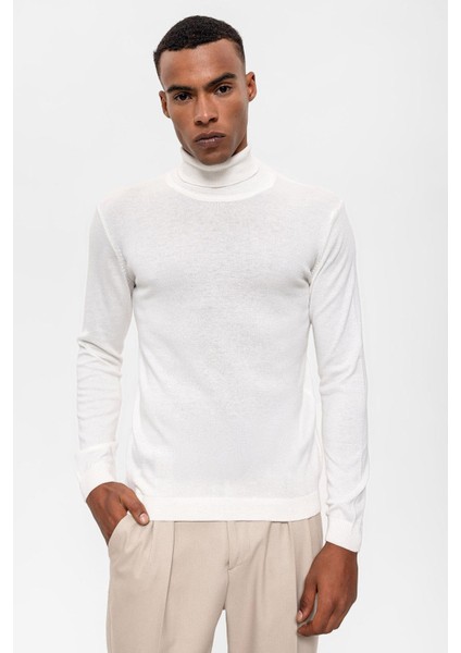 Ekru Tam Boğazlı Erkek Triko