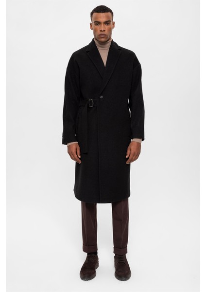 Siyah Kuşaklı Oversize Erkek Kaban modelleri