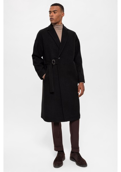 Siyah Kuşaklı Oversize Erkek Kaban fırsatları