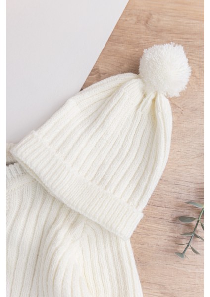 Unisex Kışlık Bebek Takımı Triko Hırka ve Bere ile 3-6 Ay İçin Tasarlandı fırsatları