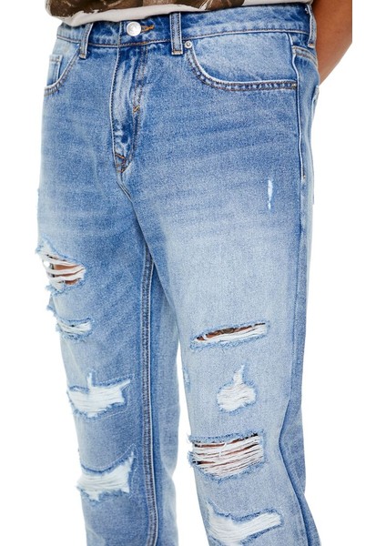 Distressed Slim-Fit Jean Pantolon