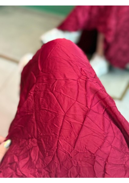 Kırışık Görünümlü Maxi Boy Bordo Saten Etek