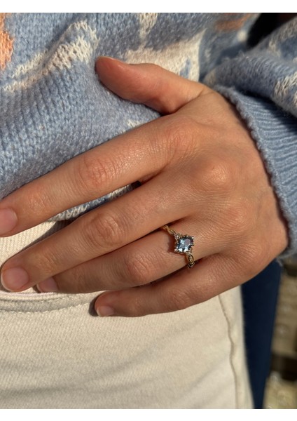 14 Ayar Altın Oval Kesim Açık Mavi Tektaşlı Prenses Stili Evlilik Teklifi Yüzük fırsatları