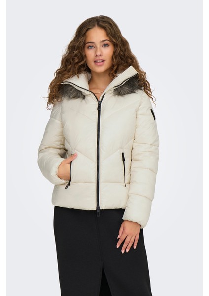 Kadın Onlfever Kapüşonu Kürklü Puffer Mont 15322003 Ekru modelleri