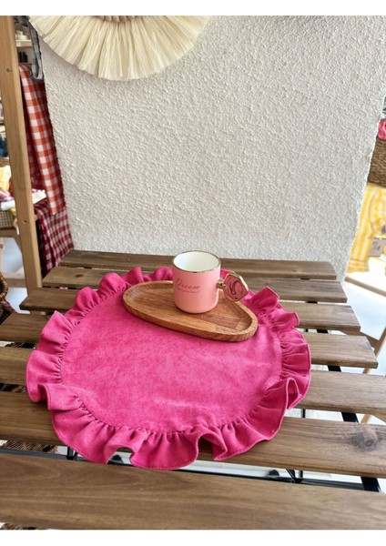 Fuşya Pembe Yuvarlak Fırfırlı Küçük Dekoratif Örtü Sunum Örtüsü