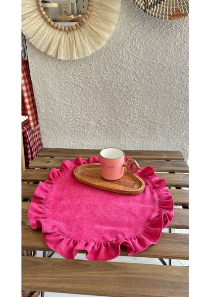 Fuşya Pembe Yuvarlak Fırfırlı Küçük Dekoratif Örtü Sunum Örtüsü modelleri