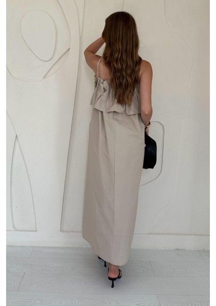 Spagetti Yaka Önü Pileleli Elbise fırsatları