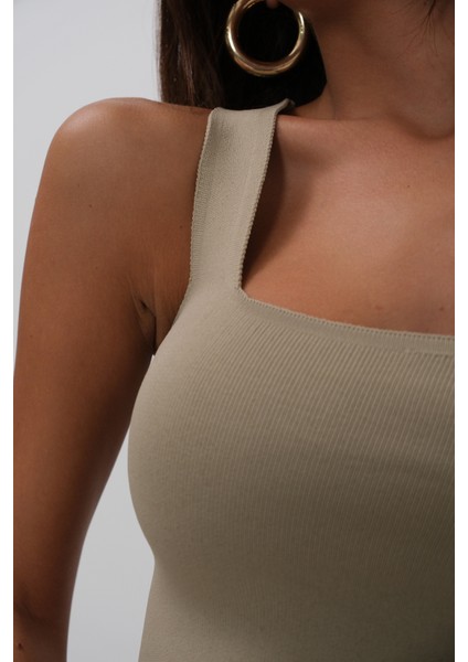 Tek Omuz Crop Bej Bluz fırsatları