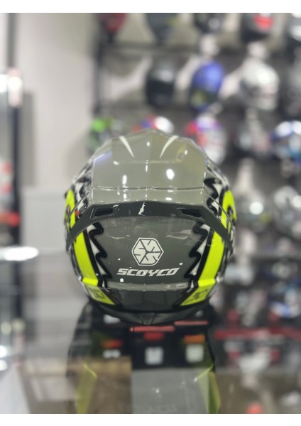 869 Shark Güneş Vizörlü Kapalı Kask modelleri