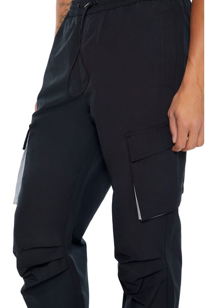 Slim-Fit Kargo Pantolon