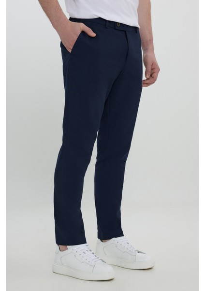 Erkek Lacivert Slim Fit İtalyan Kesim Yan Cepli Esnek Casual Pantolon