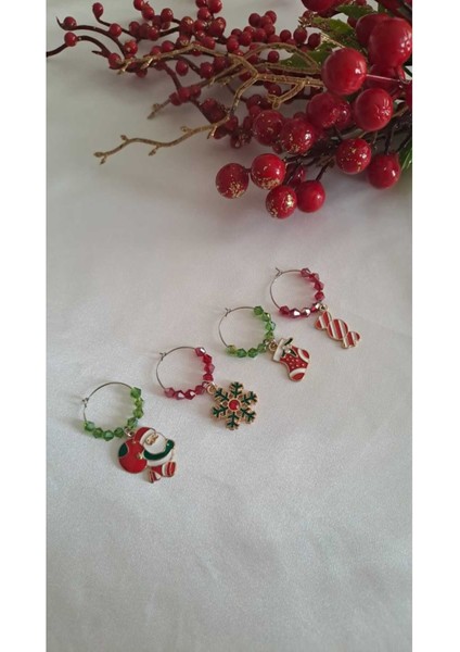 Yılbaşı Kadeh Süsü 4lü Yeni Yıl Bardak Süsü Kupa Aksesuar Hediyelik Noel Baba Çam Ağacı Kırmızı