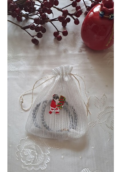 Yılbaşı Kesesi ve Kırmızı Bileklik Noel Baba Geyik Küpe Kırmızı Kolye Tül Simli Hediye Kesesi modelleri