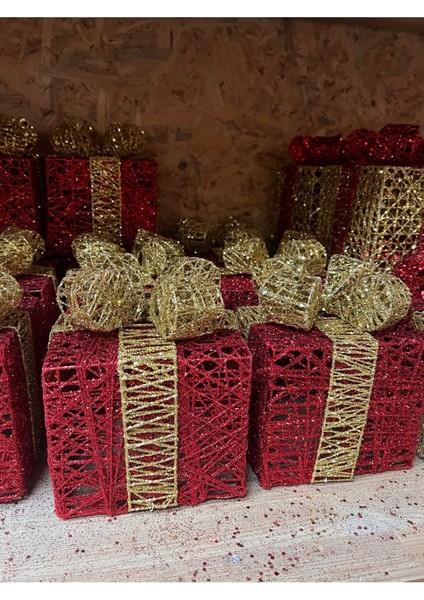 Yılbaşı Simli Kırmızı Hediye Paketi 18 cm Ağaç Noel Yeniyıl Dekor Fiyonklu fırsatları