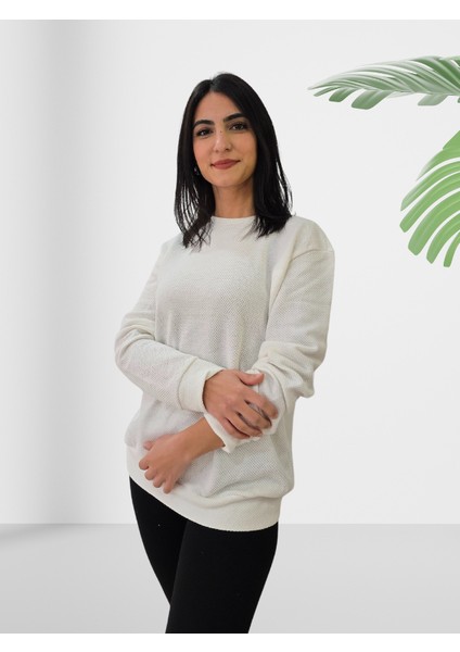 Düz Sıfır Yaka Triko Görünüm Sweatshirt (Beyaz) fiyatları
