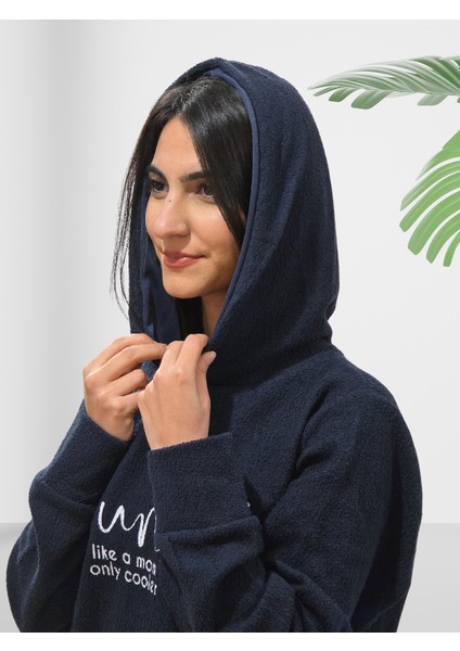 Auntie Baskılı Kapüşonlu Sweatshirt (Lacivert) fırsatları