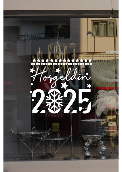 Beyaz Hoşgeldin 2025 Yazısı ve Kar Tanesi Cam Vitrin Süsü, Şık ve Zarif Dekorasyon Parçası