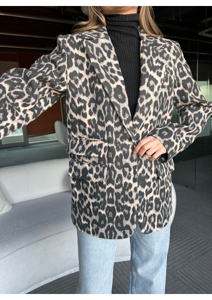Melanie Cep Detaylı Leopar Blazer Ceket