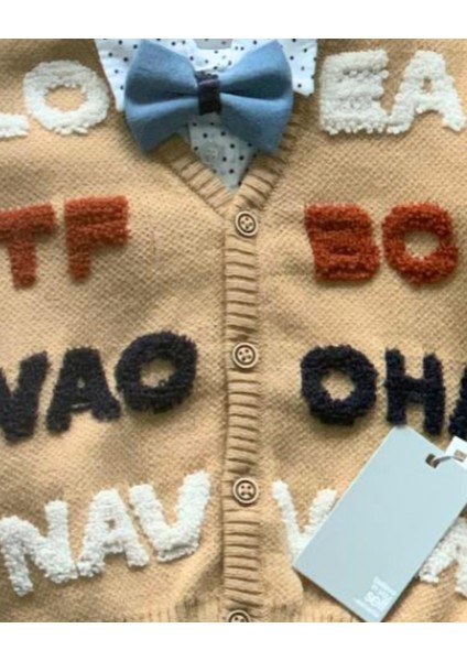 Erkek Bebek Aylık Hırka Gömlek Pantolon ve Papyonlu Nakışlı Takım (Krem) indirimleri