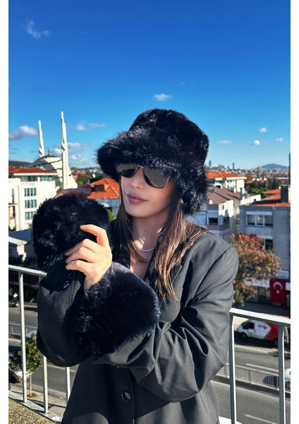 Luxury Kadın Siyah Kısa Tüylü Kürk Bucket Kalpak Şapka ve Kürk Kolluk Bileklik 2'li Set Takım modelleri
