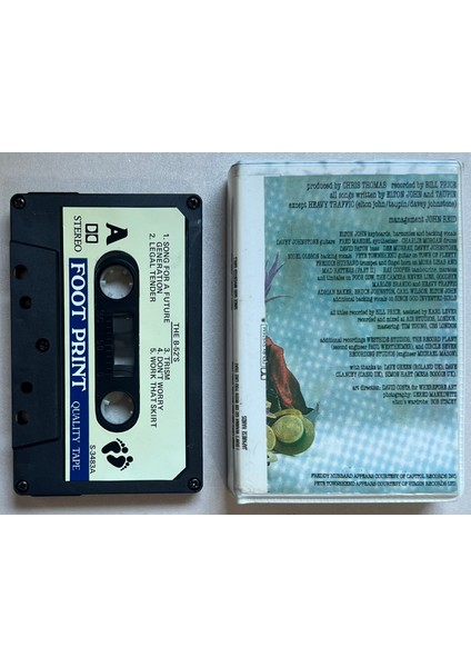 Elton John - Reg Strikes Back Kaset