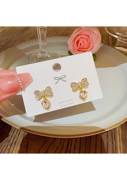MOONRIVER925 Gümüş Iğne Kore Tarzı Moda Inci Küpeler Niş Tasarım Içi Boş Kelebek Tatlı Pembe Çok Yönlü Küpe (Yurt Dışından)