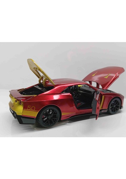 Nissan GTR-R50 Sesli Işıklı Metal Araba 1:24 Ölçek fiyatları